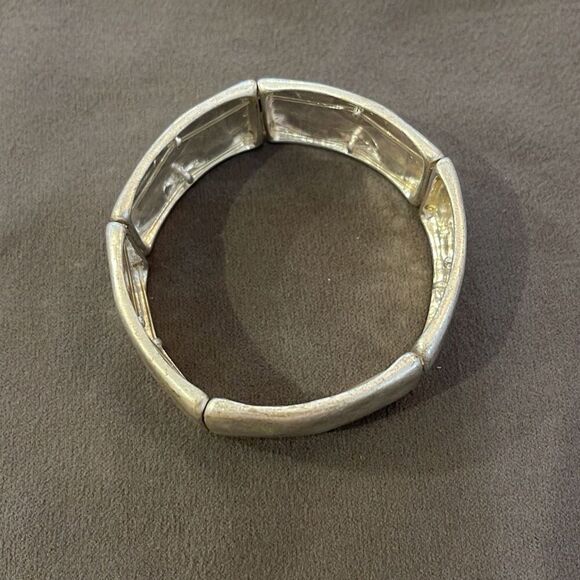 BOMBAY Retired lia sophia Stretch Bracelet Silver Matte silvertone stretch brace - Picture 3 of 6